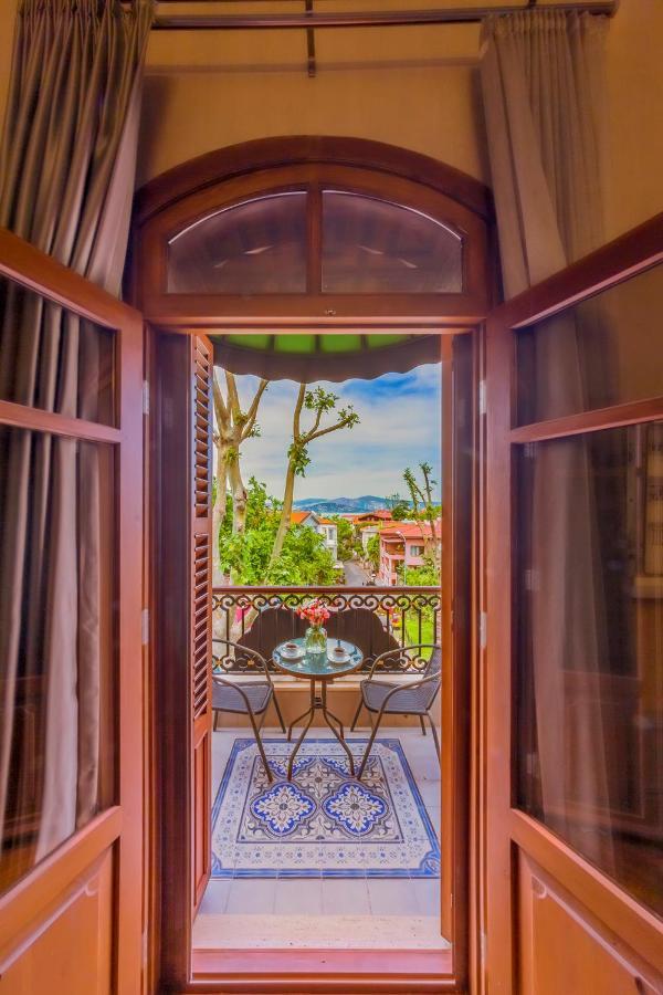 No2 Hotel By Suekrue Адалар Экстерьер фото